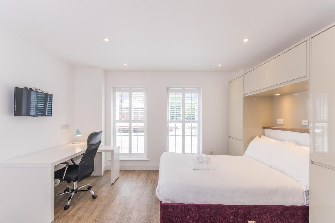 Town Or Country - Canute Studio Southampton Ngoại thất bức ảnh